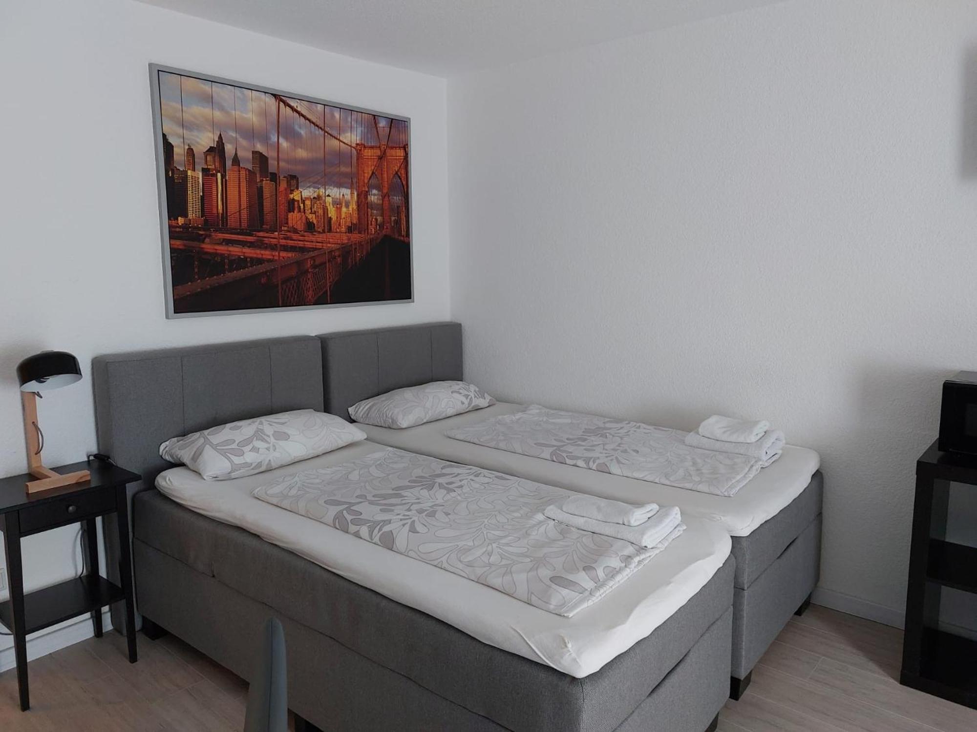 Apartments Jahnstrasse Dusseldorf Bilik gambar
