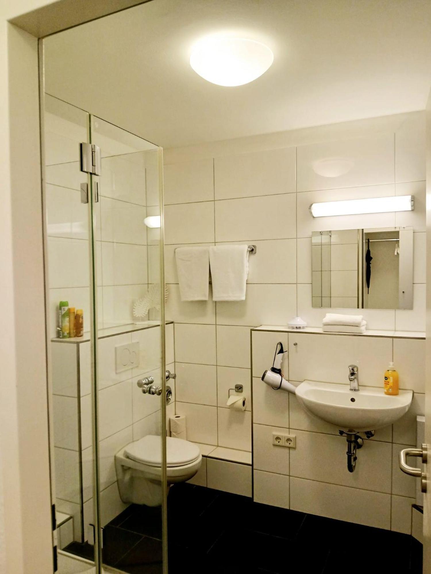 Apartments Jahnstrasse Dusseldorf Luaran gambar